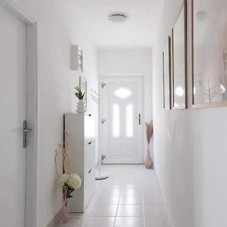 Apartment Bili *